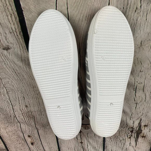 West loop Womens Slip-On Shoes NWT - Picture 2 of 5